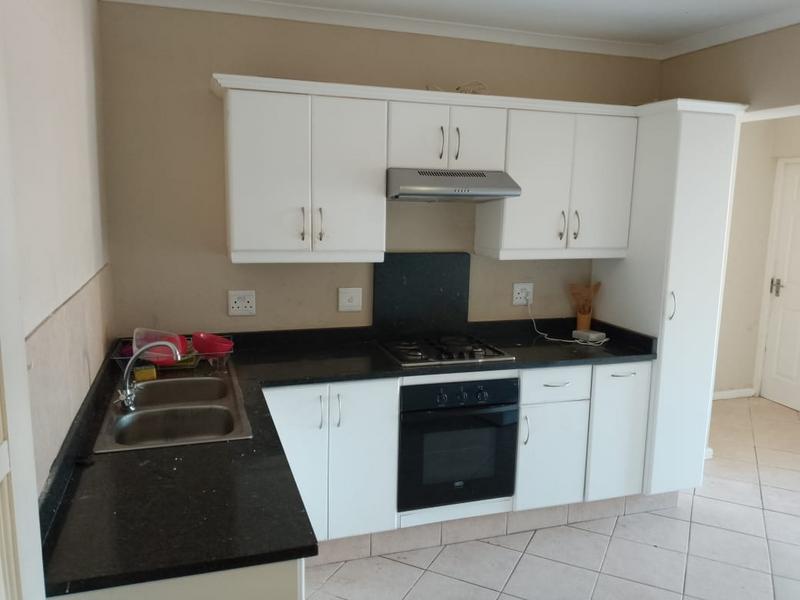 To Let 2 Bedroom Property for Rent in West Hill Eastern Cape